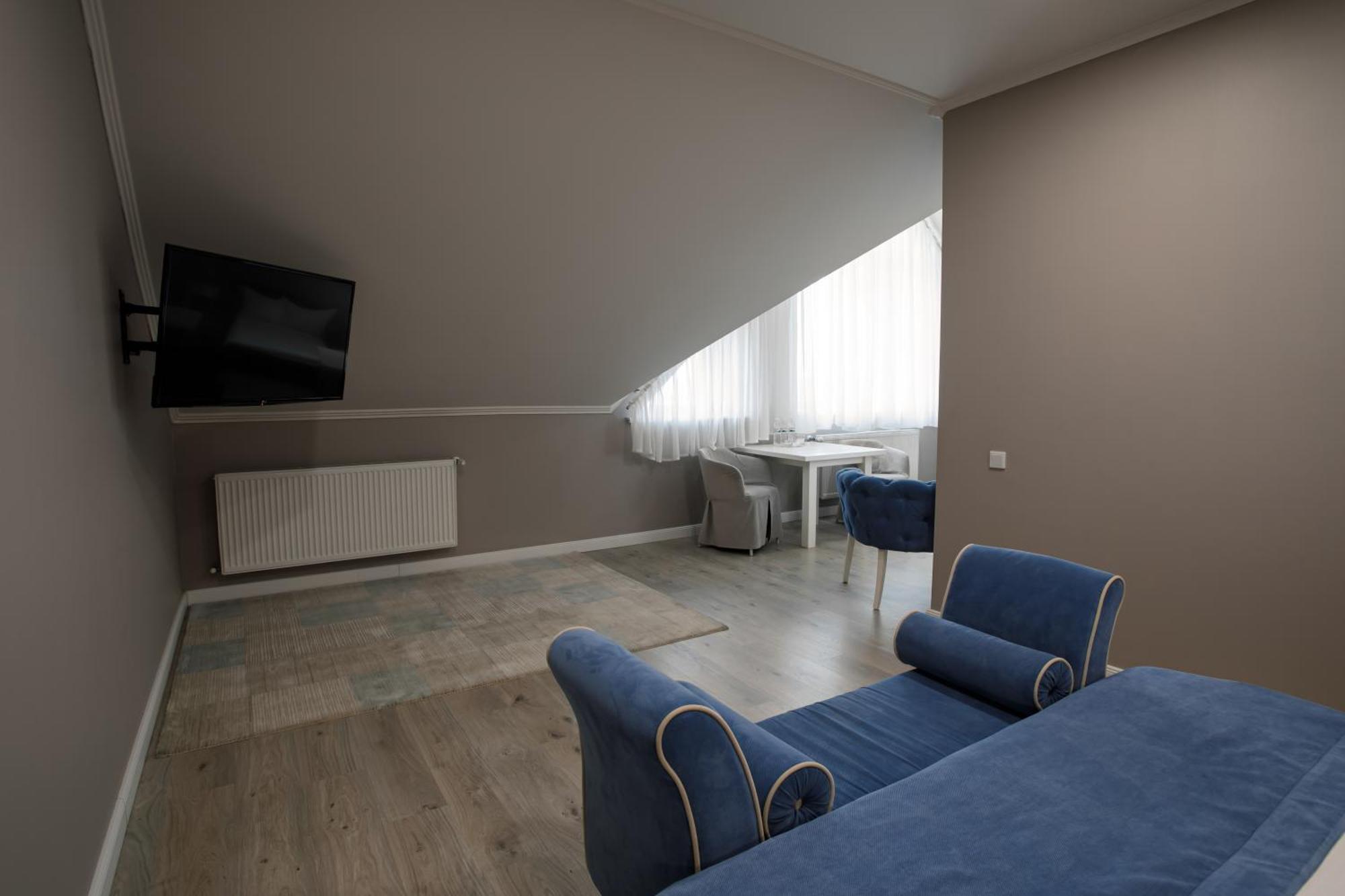 Rivoli Hotel Csernyivci Kültér fotó