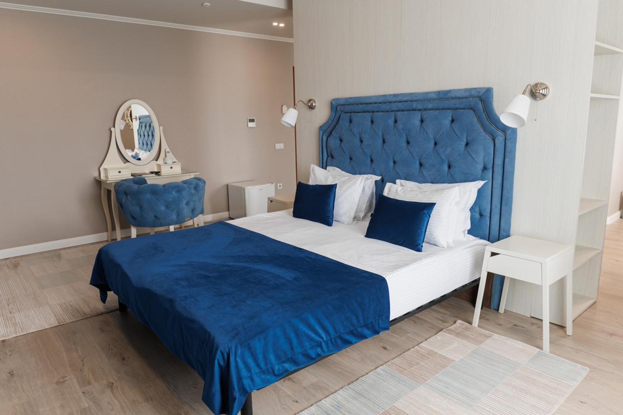 Rivoli Hotel Csernyivci Kültér fotó