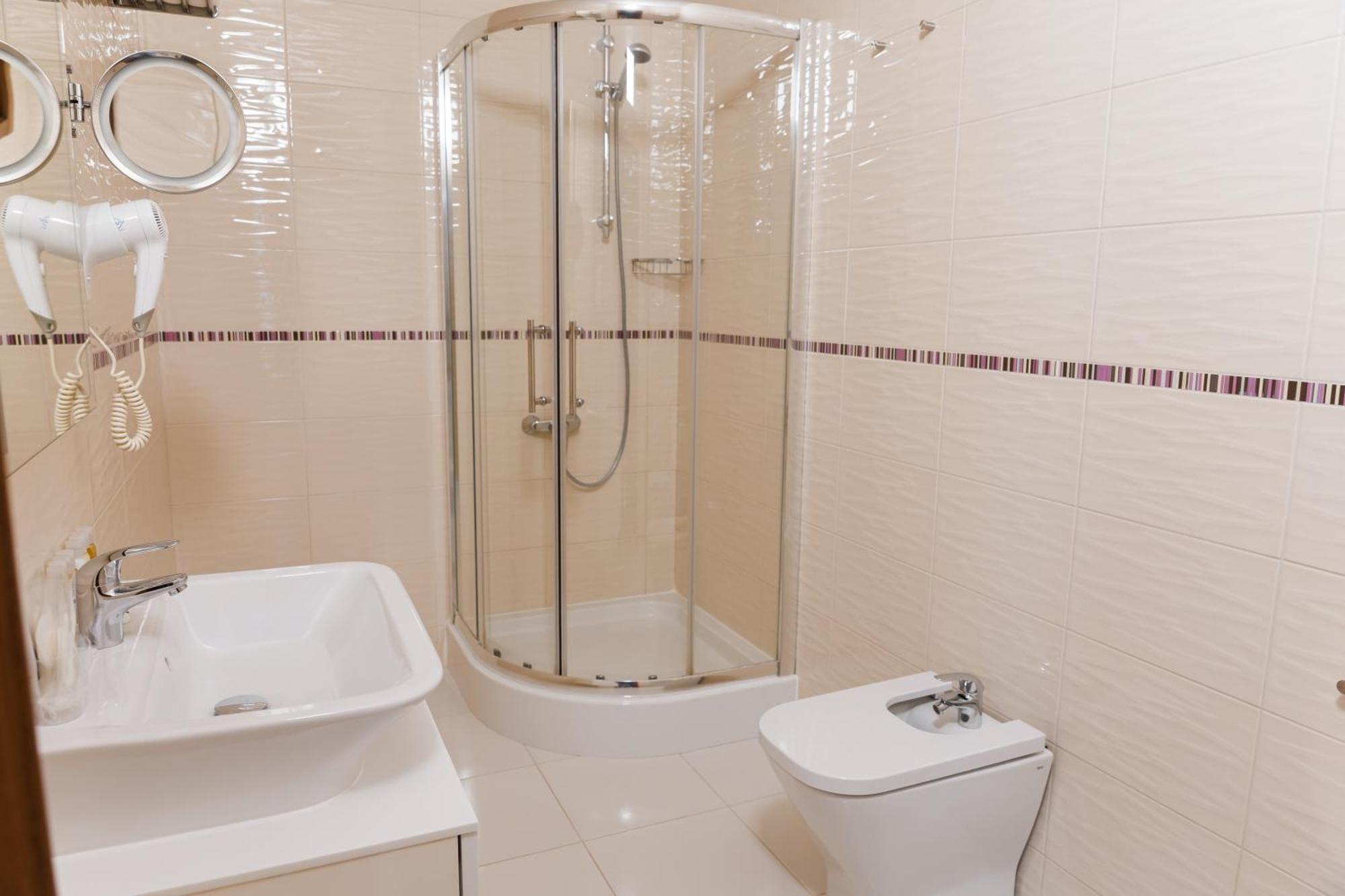 Rivoli Hotel Csernyivci Kültér fotó
