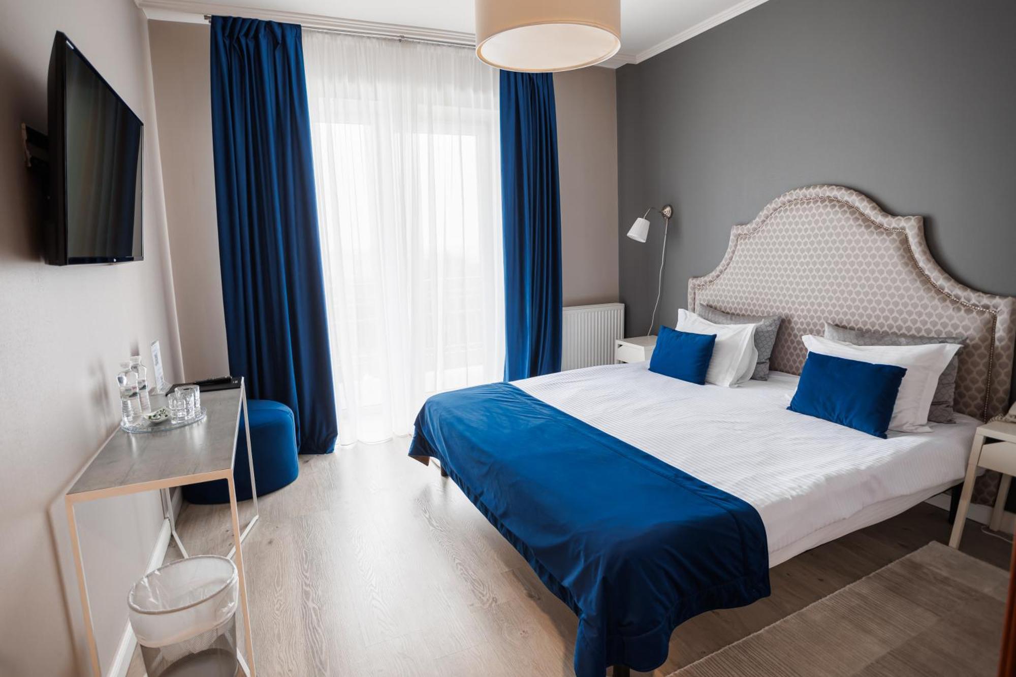 Rivoli Hotel Csernyivci Kültér fotó