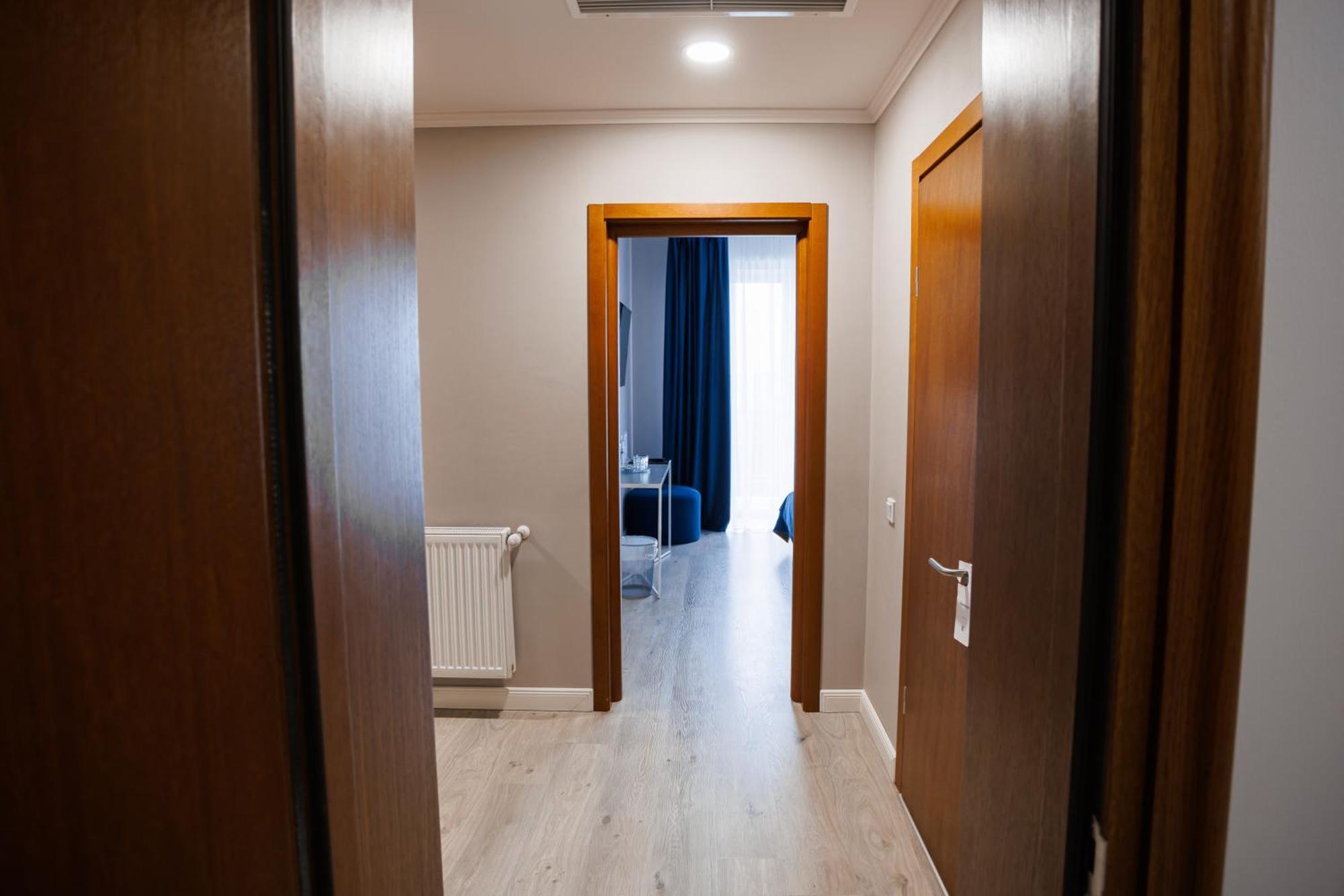 Rivoli Hotel Csernyivci Kültér fotó